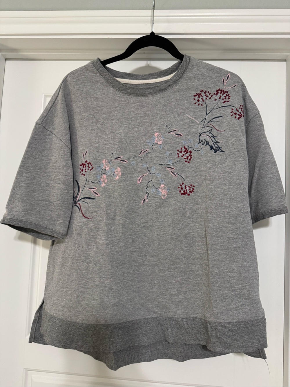 Gray Floral Embroidered Short Sleeve Top